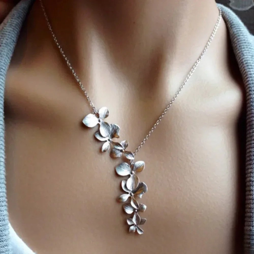 Vintage Floral Sterling Silver Necklace - Luxivelle