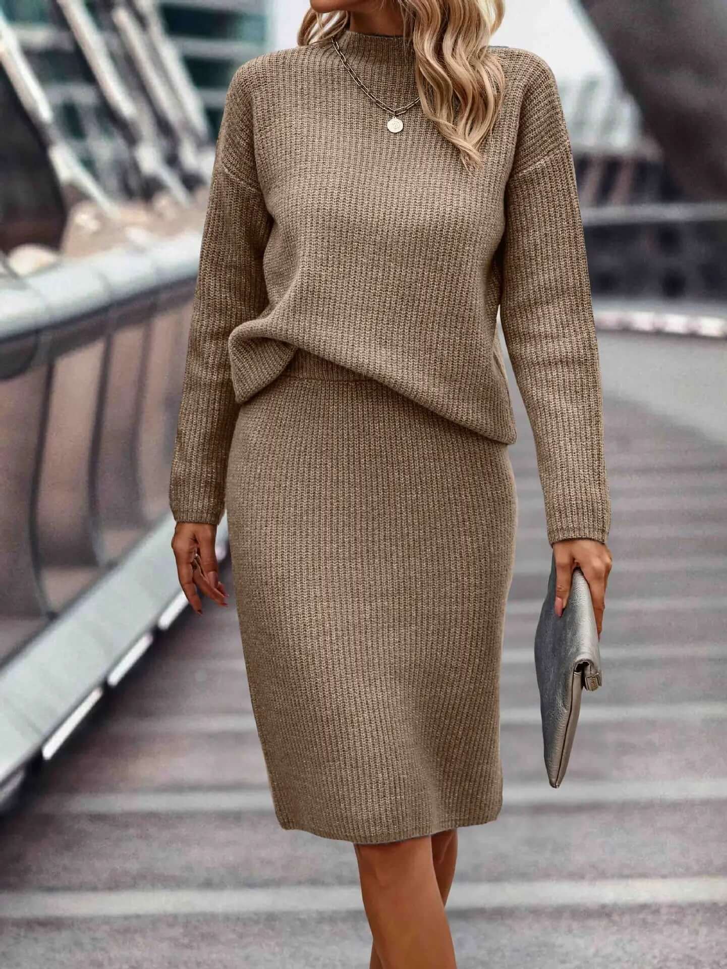 Ladies Cozy 2pc Knit Outfit
