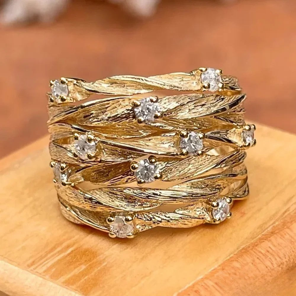 Timeless Gold Bar Ring - Luxivelle