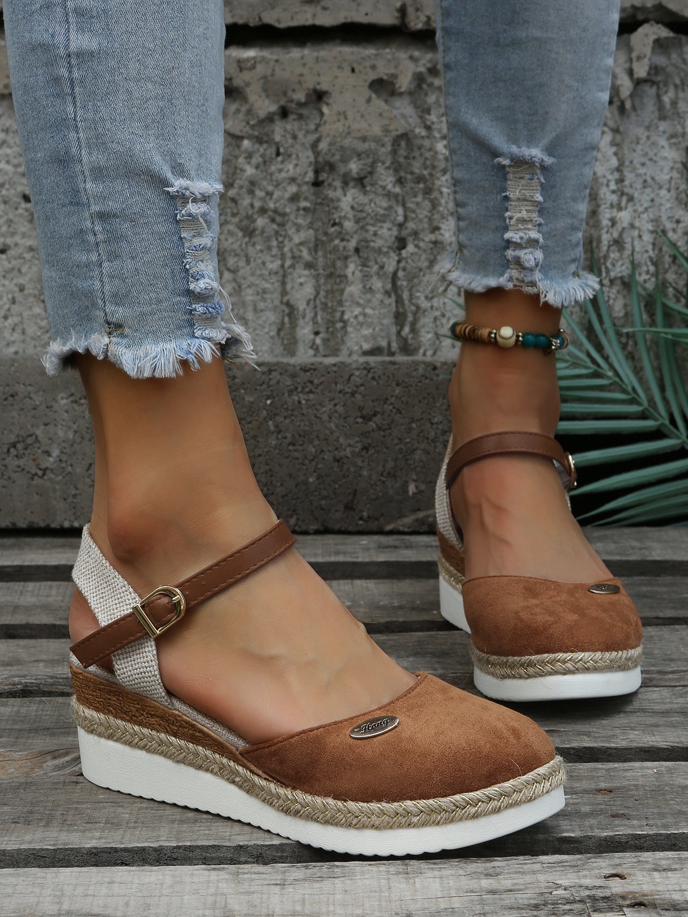 Ladies' Buckle Strap Wedge Summer Sandals