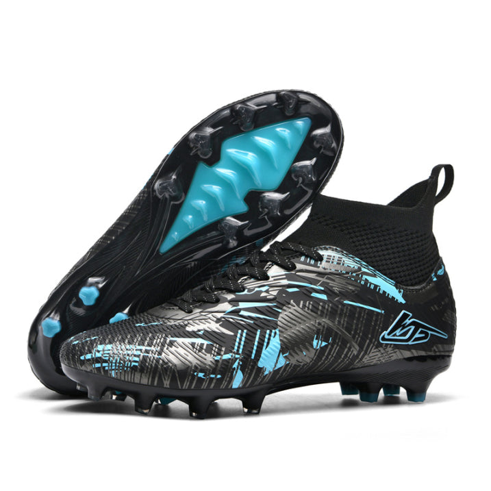 Dennis | Sporty football boots with laces