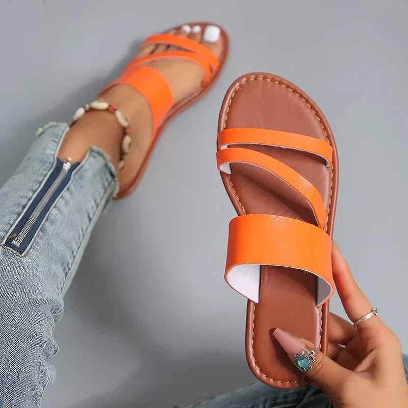 Relaxed Fit Comfortable Flat Sandals