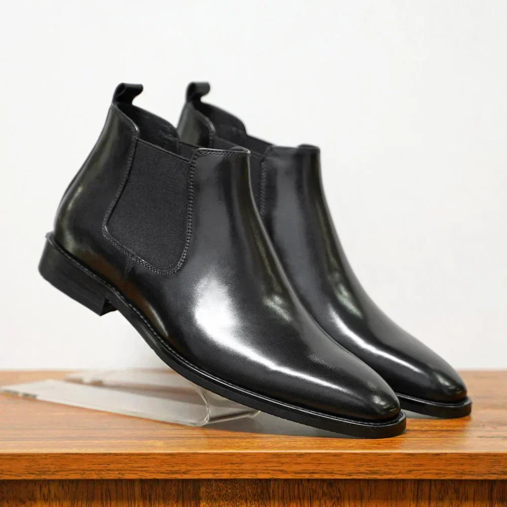 Variant image for Walker | Black Chelsea Boots for Men and Women-10