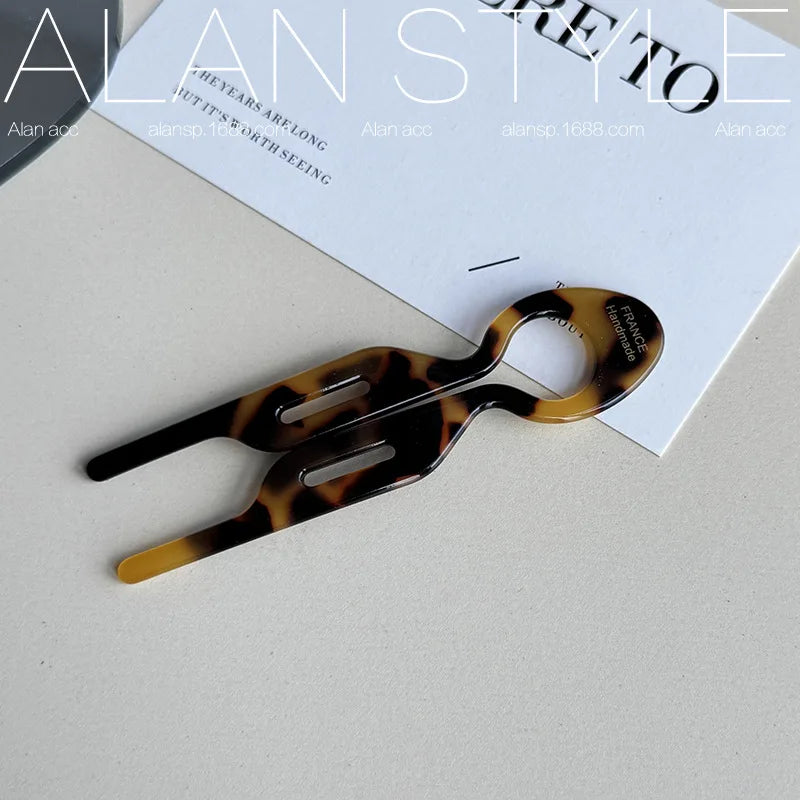 Slim Line Hollow Hair Clip