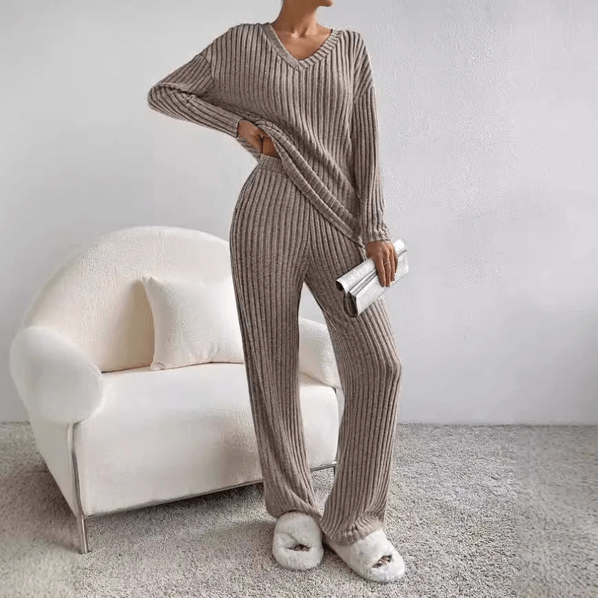 Soft Women's 2-Piece Pajama Set