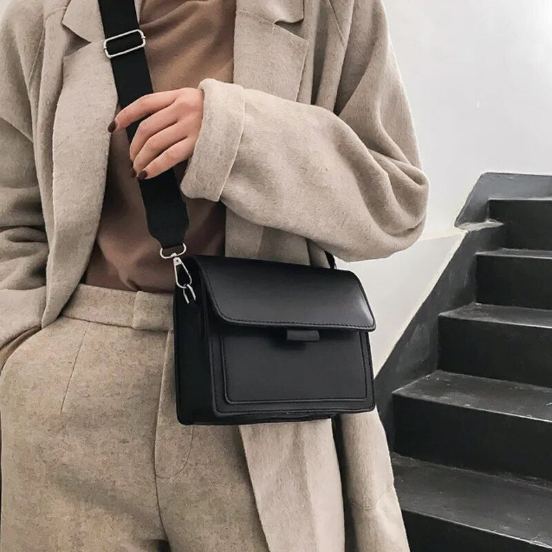 Small Chic Crossbody Purse