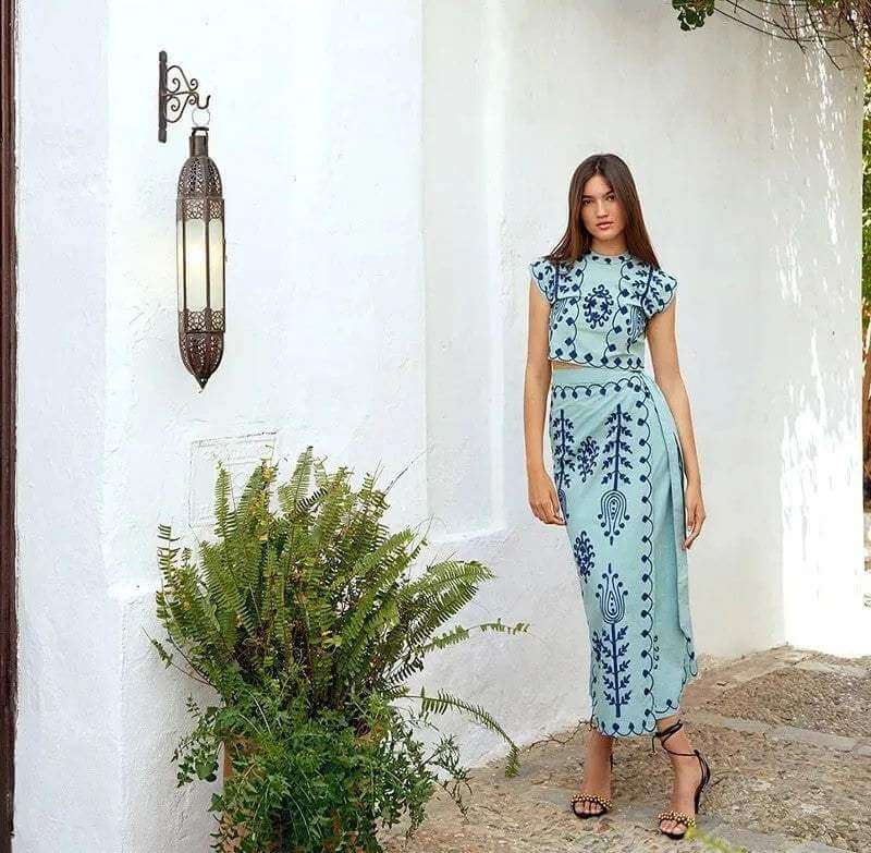Decorative Short Top & Flowy Mid Skirt Outfit