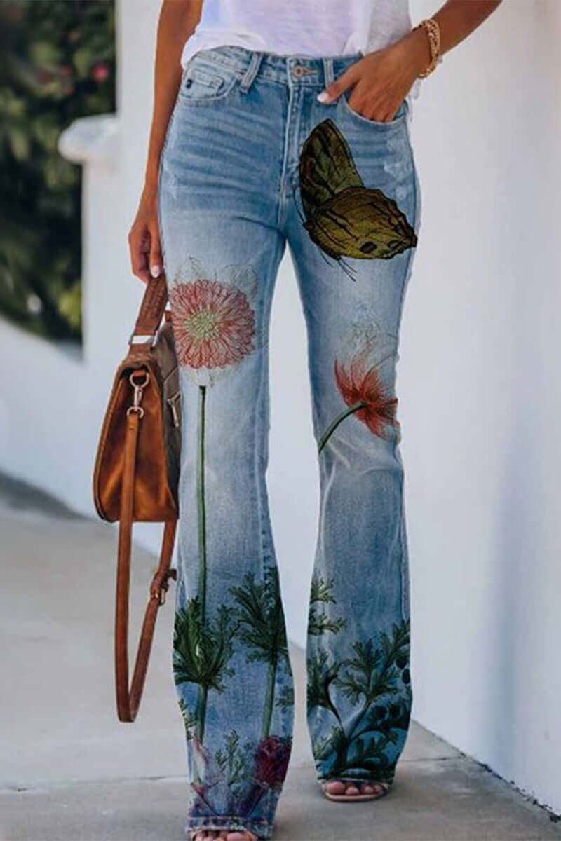 Ladies' Pretty Stitched Pocket Straight Leg Jeans