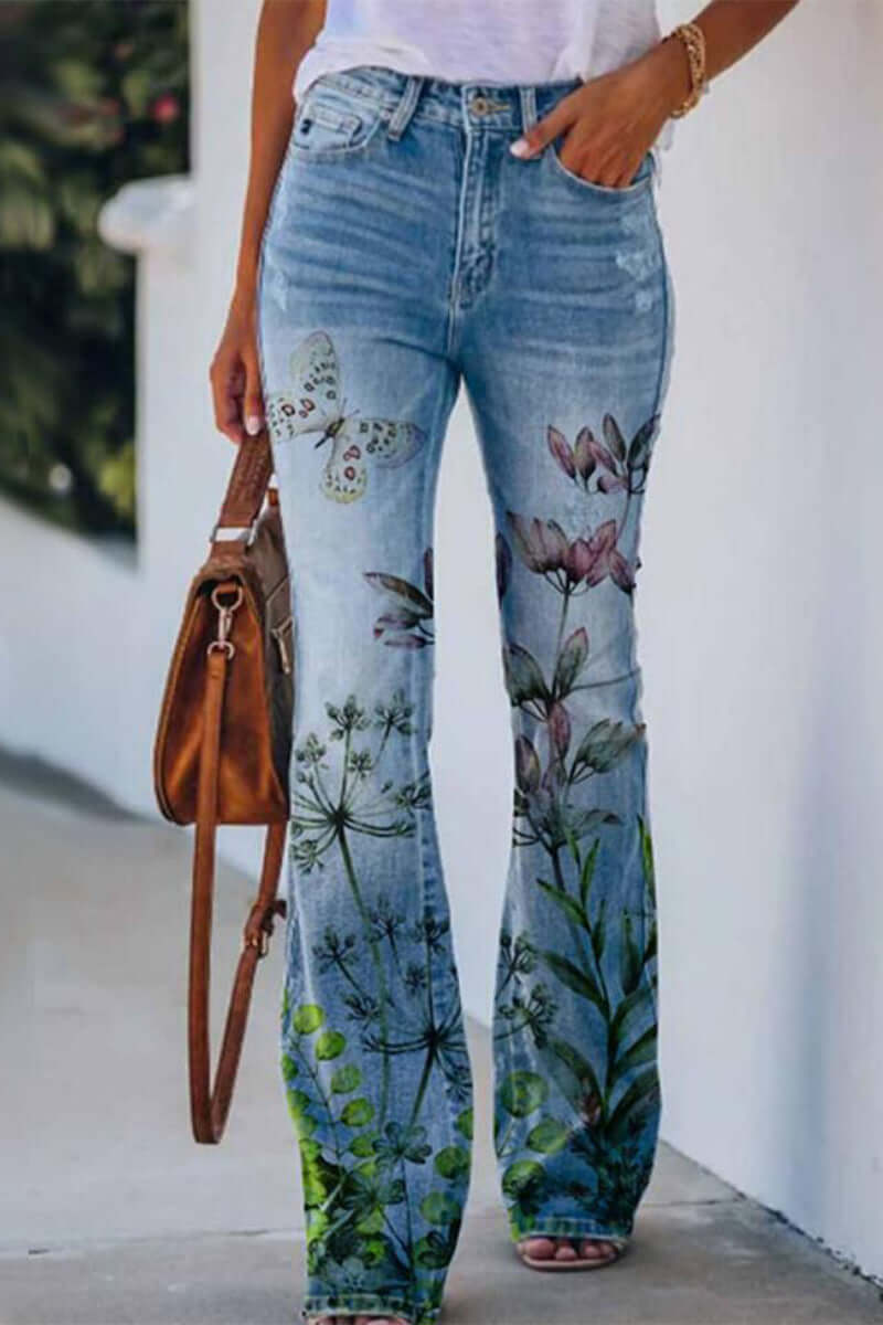Ladies' Pretty Stitched Pocket Straight Leg Jeans