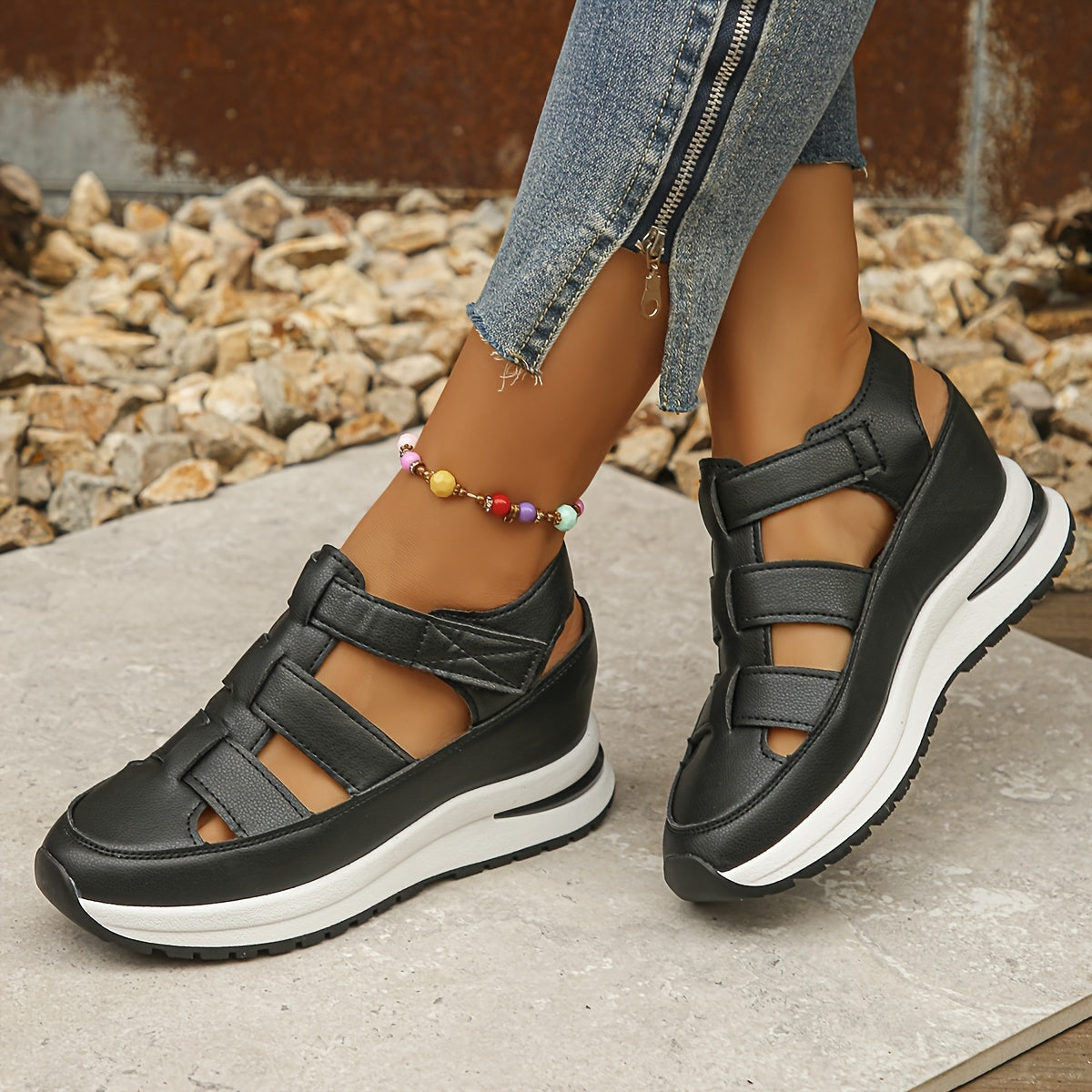 Comfortable Athletic Beach Sandals