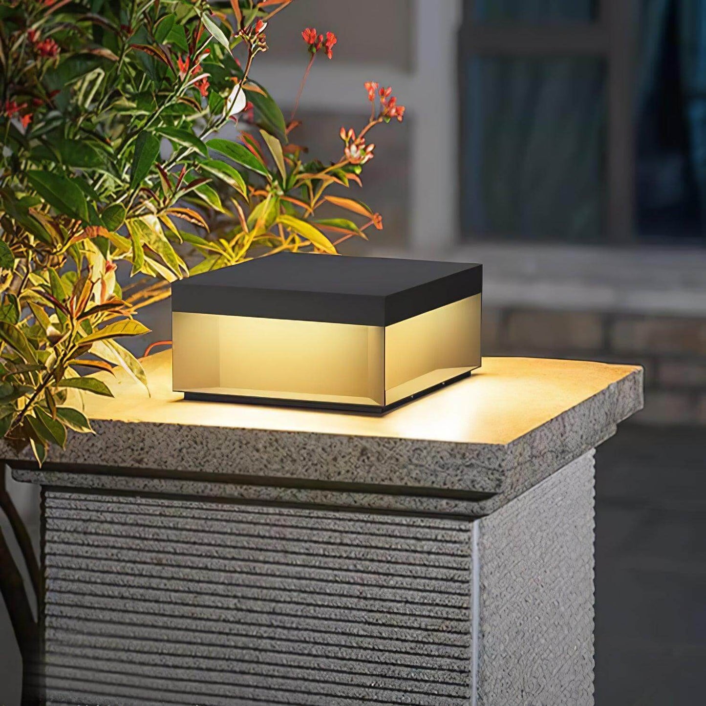 Waterproof Garden Post Lamp - Durable Outdoor Light