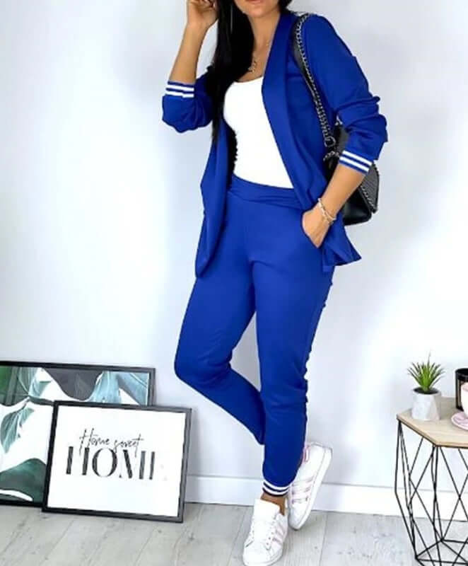 Soft Women's 2-Piece Sweater Outfit