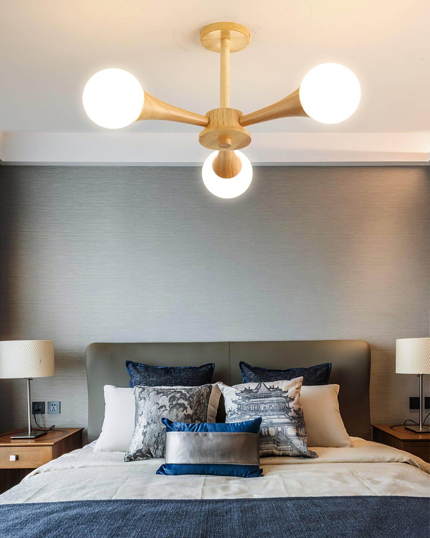 Luxury Wood and Glass Pendant Light
