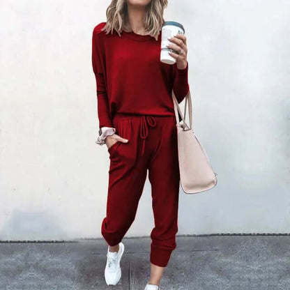 Relaxed Fit Women's Jogger Suit for Everyday Wear