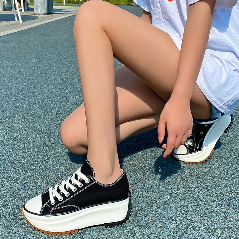 Comfortable Low-Top Casual Canvas Sneakers