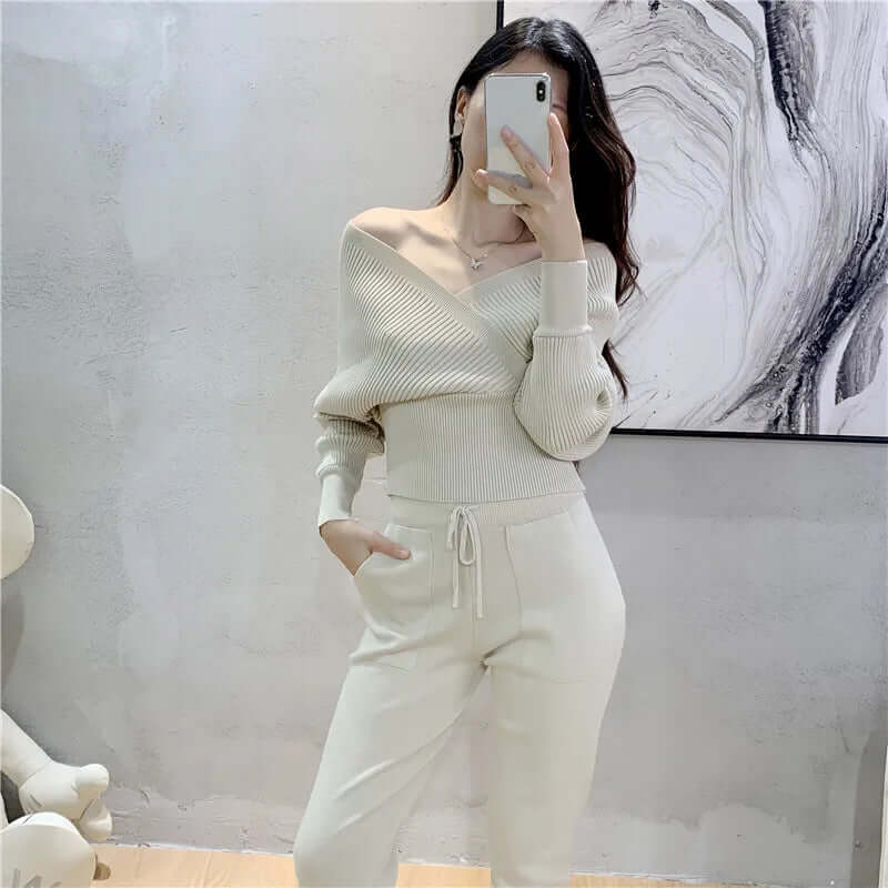 Soft Women's Knit Jogger Lounge Set