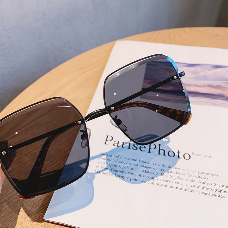 Fashionable Frameless Designer Sunglasses - Luxivelle