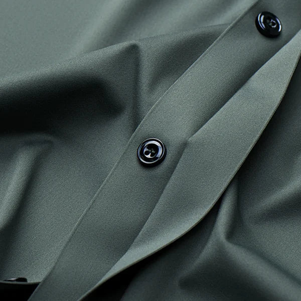 Classic Fit Mens Long Sleeve Dress Shirt
