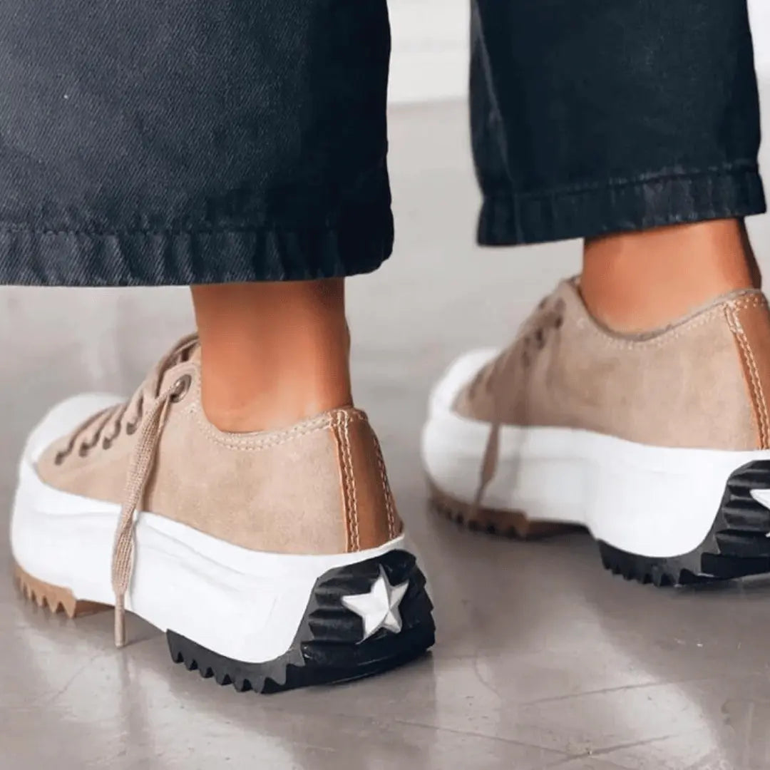 Fashionable Canvas Low Top Women's Shoes