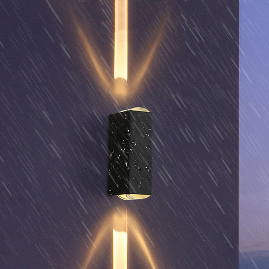 Weatherproof LED Exterior Wall Lamp – Silver Aluminium Light - Luxivelle