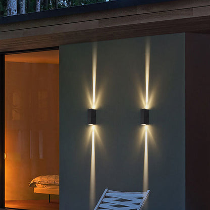 Weatherproof LED Exterior Wall Lamp – Silver Aluminium Light