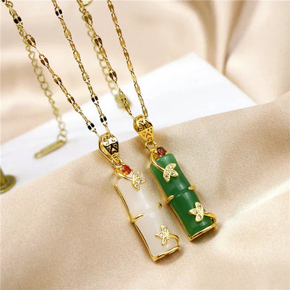 Green Stone Pendant Necklace
