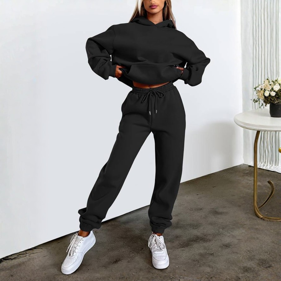 Warm Women's Jogger Suit with Cozy Top and Pants - Luxivelle