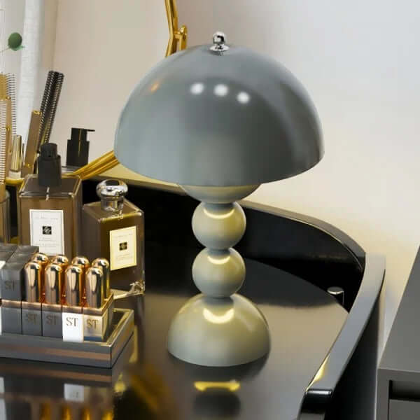 Compact Glass Flower Desk Light Lamp