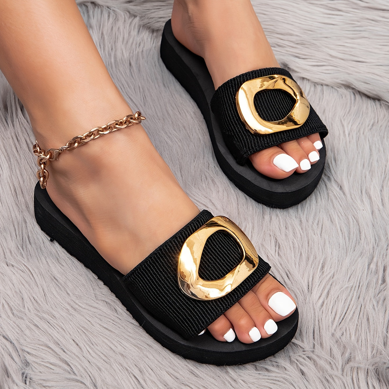 Saphira | Chic Design, Ultimate Ease
