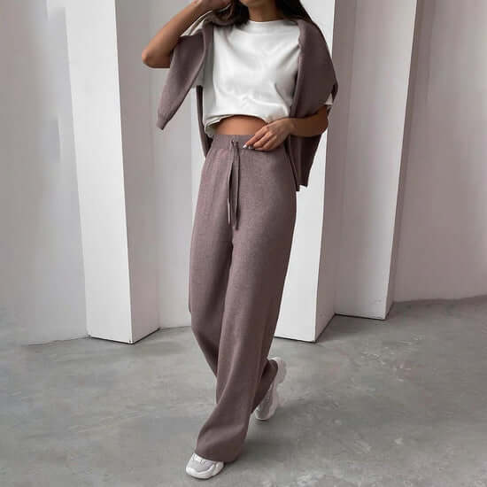Comfy Knit Women's Sweater Outfit