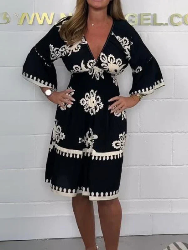 Luna | Printed dress with V-neckline