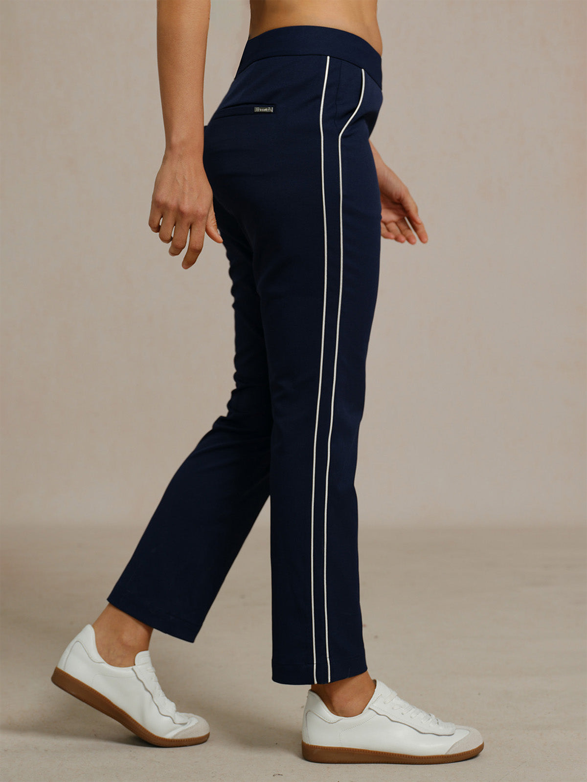 Athletic Fit 28 Inch Stretchy Slim Ankle Pants - Luxivelle