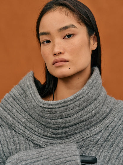 Josephine | Oversized & high roll knitted sweater