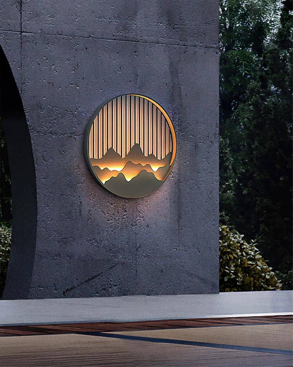 Rustic Outdoor LED Wall Lamp with Nature Design