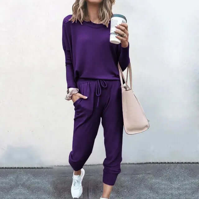 Relaxed Fit Women's Jogger Suit for Everyday Wear