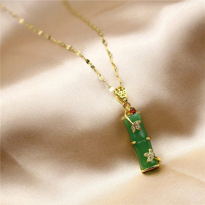 Green Stone Pendant Necklace - Luxivelle