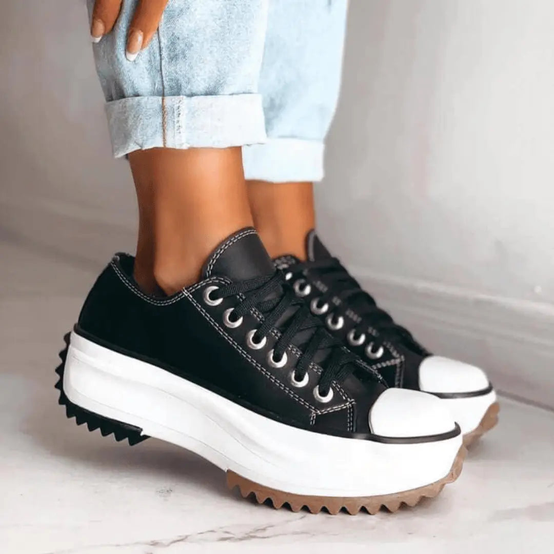 Fashionable Canvas Low Top Women's Shoes - Luxivelle