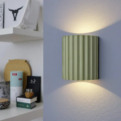 Simple LED Wall Sconce – Warm Ambient Up Down Lighting - Luxivelle
