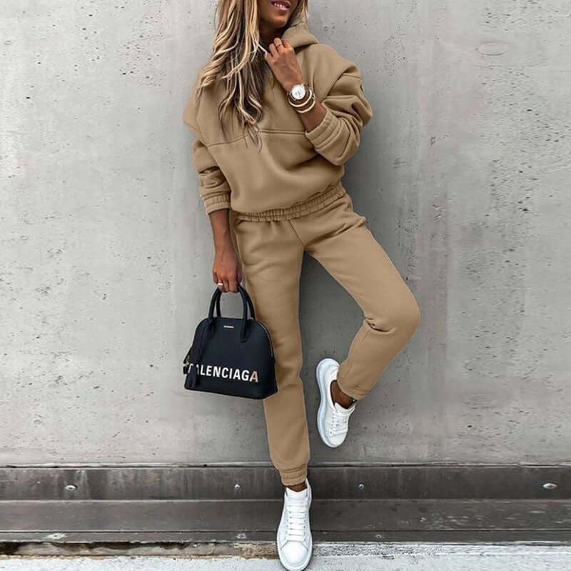 Relaxed Fit Women's Hoodie Tracksuit