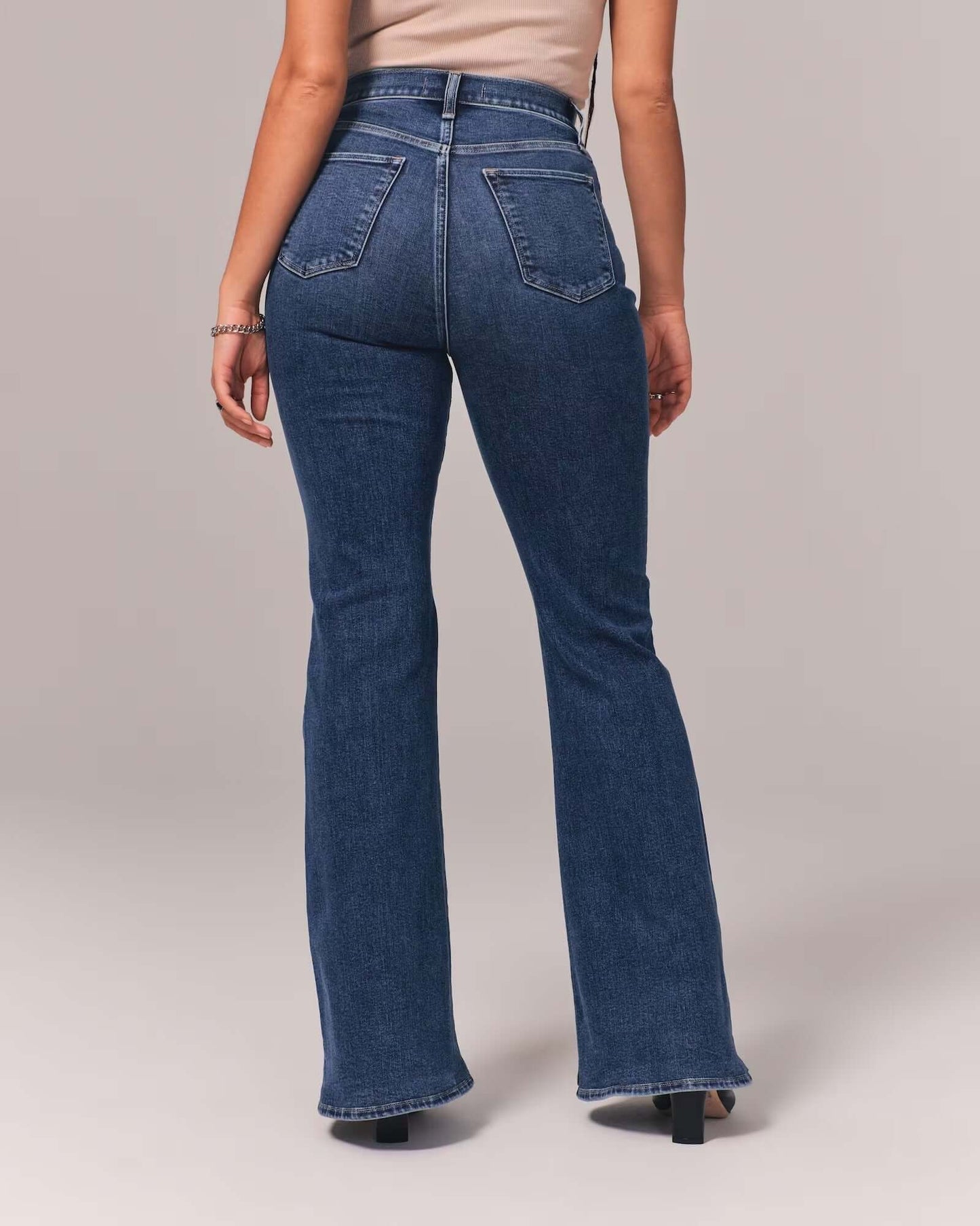 Comfortable Women's Classic Straight Jeans