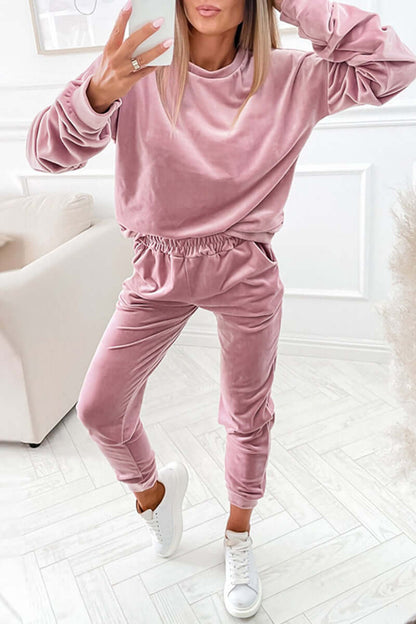 Soft Plush Women's Lounge Wear Set - Luxivelle