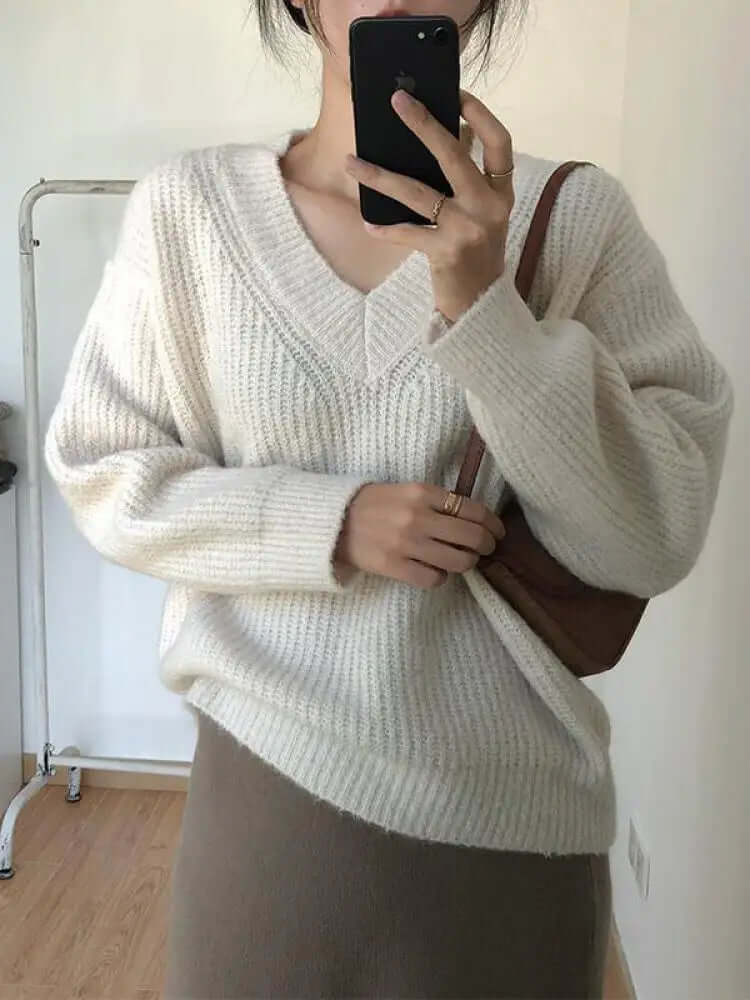 Cozy Large Cable Knit Women's Sweater - Luxivelle