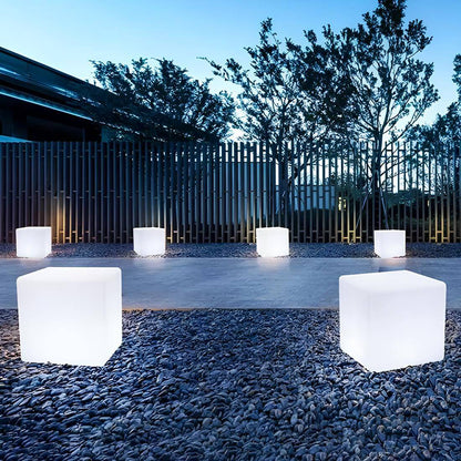 Compact LED Pathway Lamp - Luxivelle