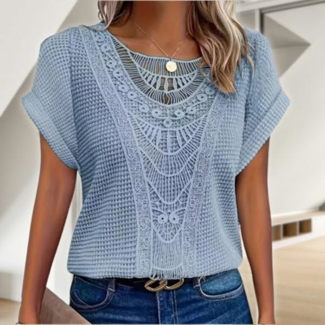 Ava | Chic and elegant lace top