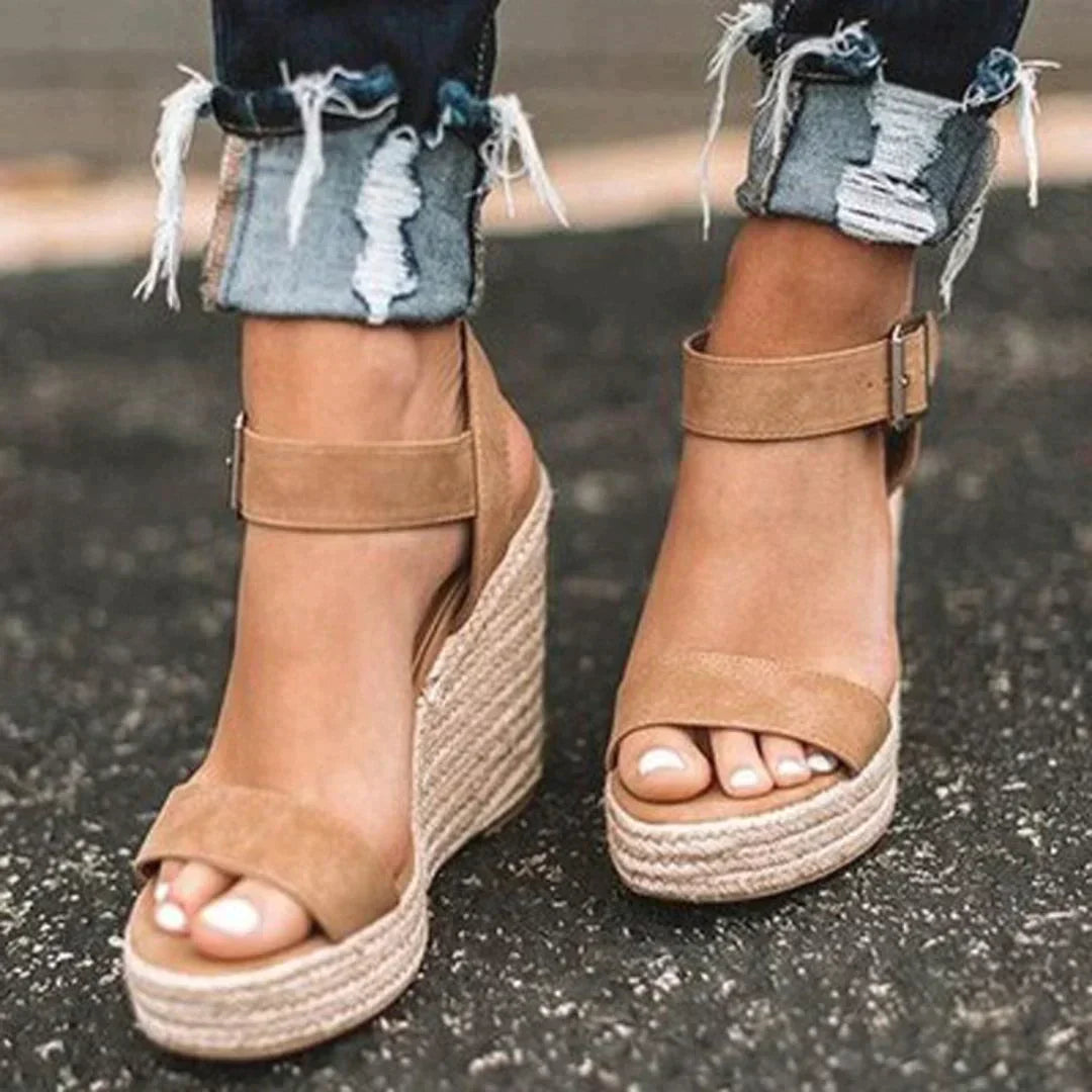 Comfortable Women's Ankle Strap Wedge Sandals - Luxivelle