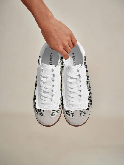 Vintage Style Leather Running Shoes for Women
