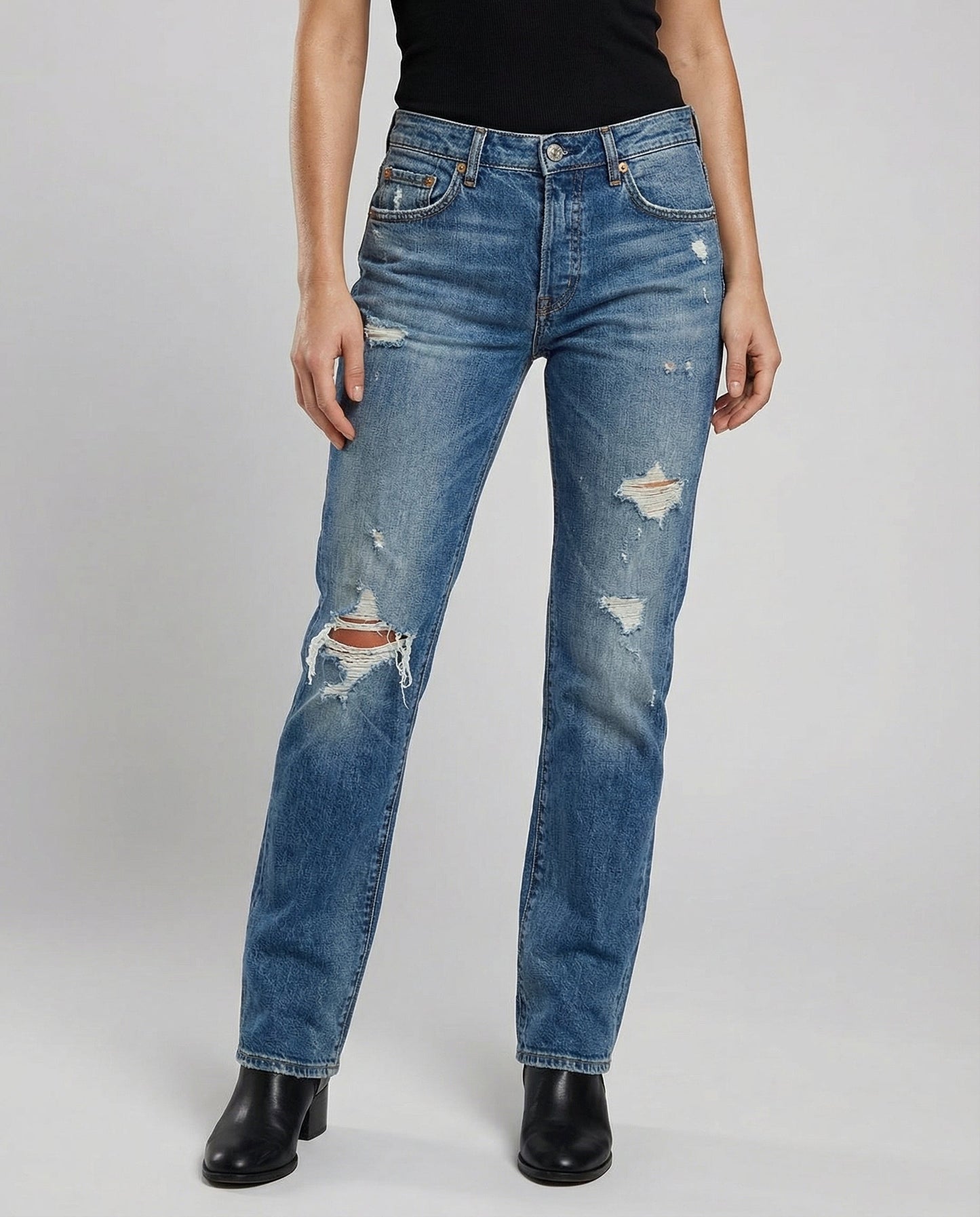 Relaxed Fit Women's Straight Leg Jeans