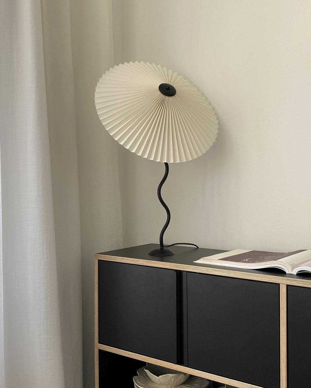 Stylish Curve Desk Lamp