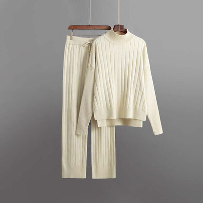 Soft Casual 2 Piece Women's Loungewear Set - Luxivelle