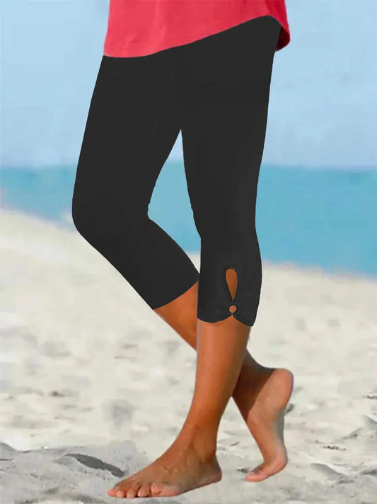 Classic Fit Women's Capri Trousers - Luxivelle